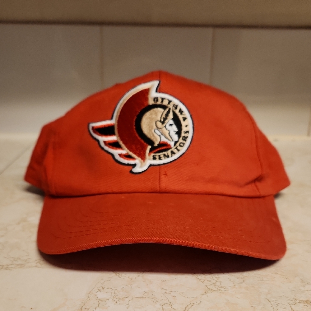 Ottawa Senators NHL Red Embroidered Snapback Hat Vintage 90s